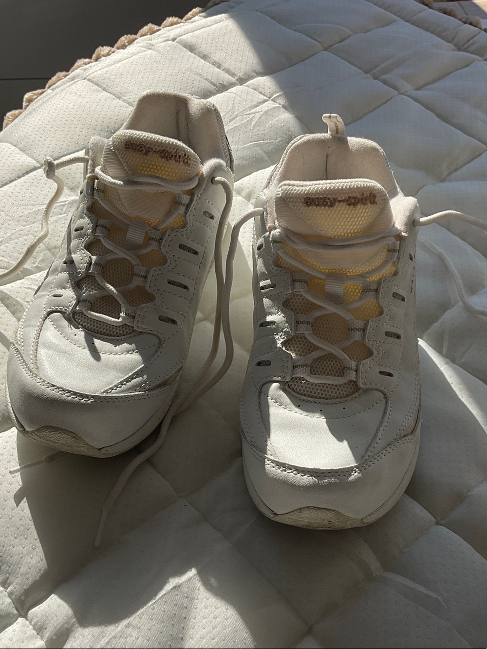 Easy Spirit -White Athletic Sneakers with leopard Accents